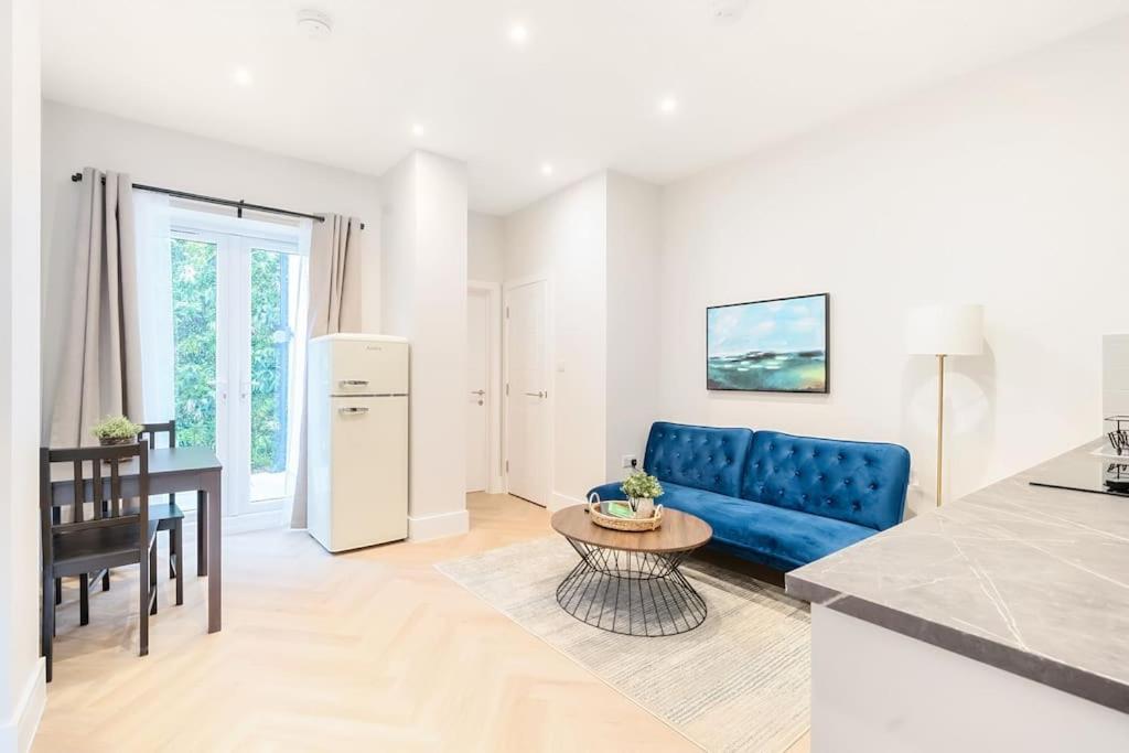 The Solo Haven 20 Min To Central London Exterior foto
